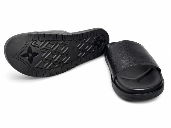 a7bd300c-56e2-4f1e-9e08-8c6110f8c1ba Claquettes Homme TORO en Cuir Premium Noir