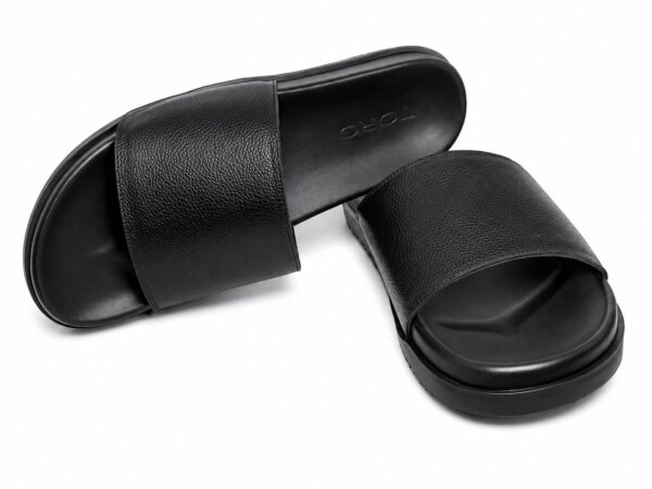 e84f9619-8d75-49c6-a5de-7882588f1e05 Claquettes Homme TORO en Cuir Premium Noir
